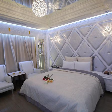 Lai Yin Motel Lungtan Kültér fotó